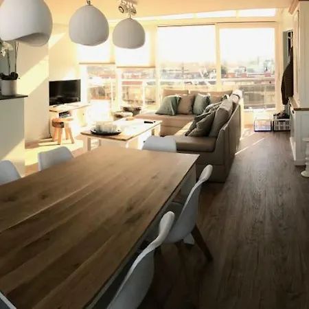 Apartment Penthouse Vi *